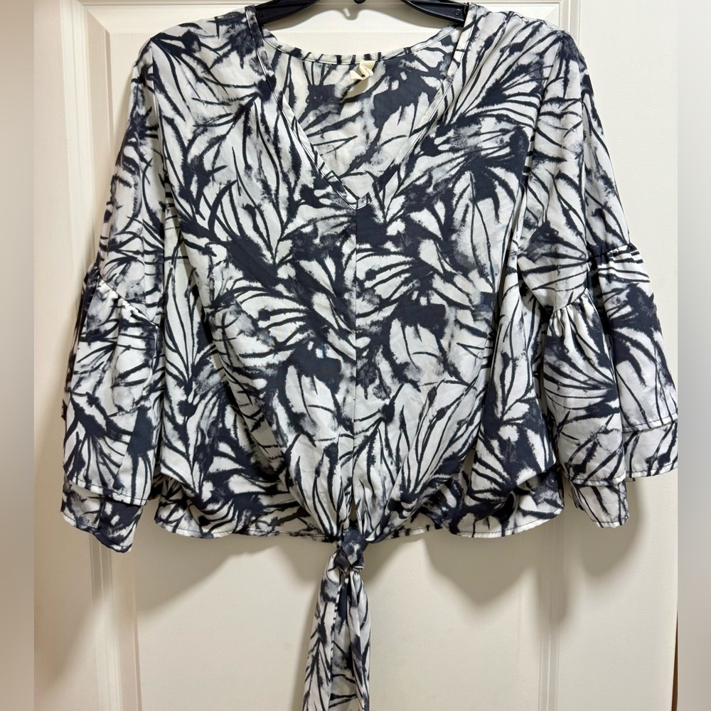 Tyche Gray  Monochrome Print V Neck Tie-Front Blouse w/ Bell Sleeves